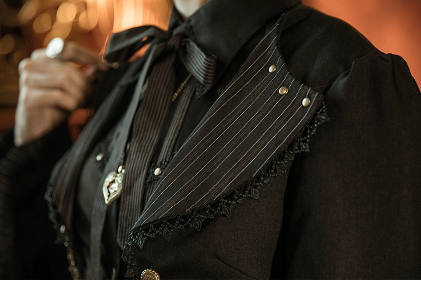 (BFM)Mr. Yi's Steam Continent~Gothic Lolita Cardigan Long Sleeve Black Short Jacket