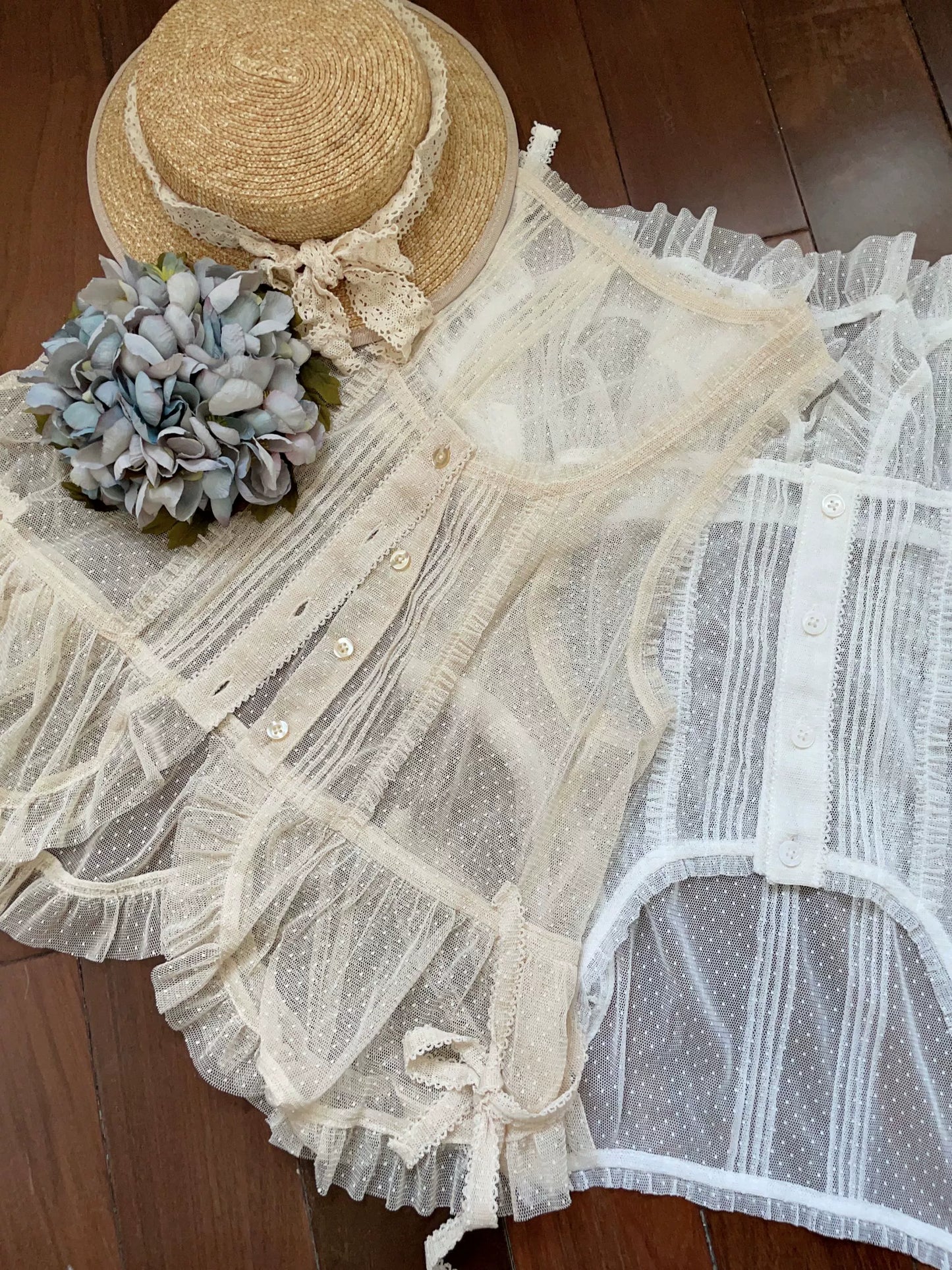 Sweet Dreamer~Antique Wall~Classic Vintage Lolita Vest Tulle Polka Dot Vest