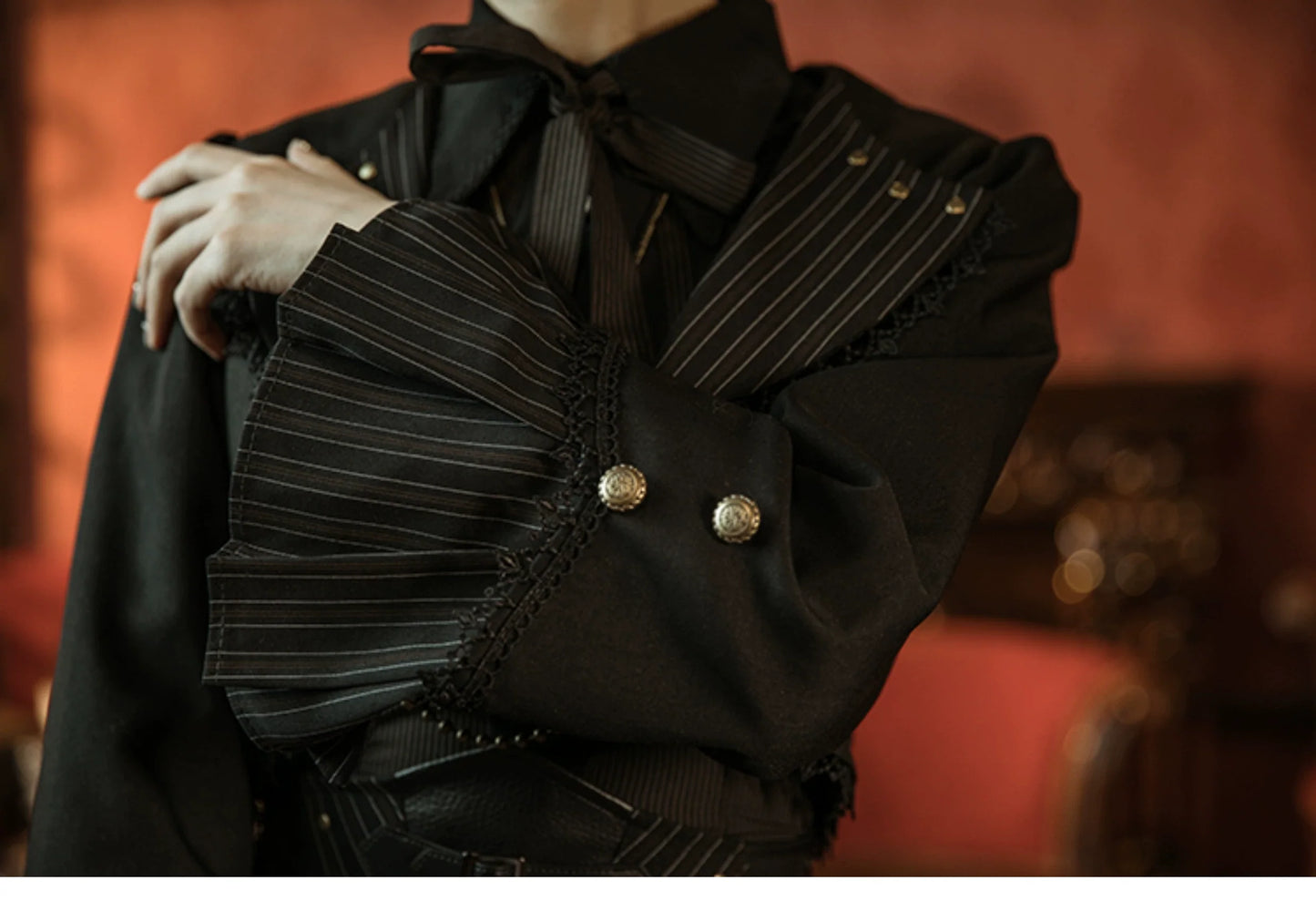 (BFM)Mr. Yi's Steam Continent~Gothic Lolita Cardigan Long Sleeve Black Short Jacket