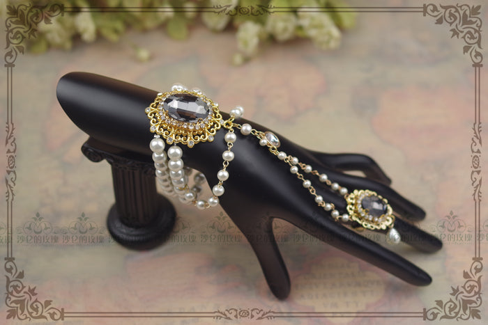 Rose of Sharon ~ Classic Lolita Pearl Bracelet with Ring