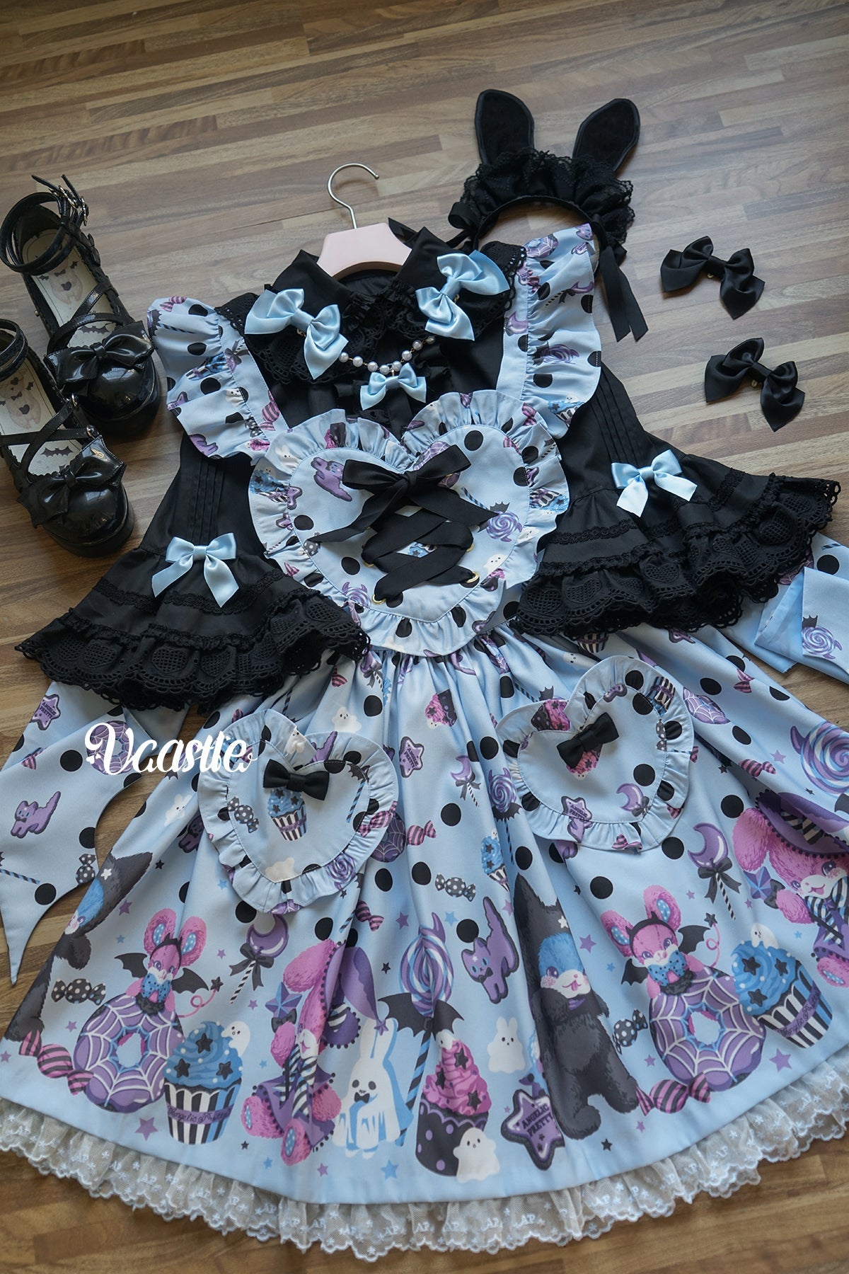 Vcastle~Sweet Crepes~Sweet Lolita Shirt with Princess Sleeves and Bow Chain