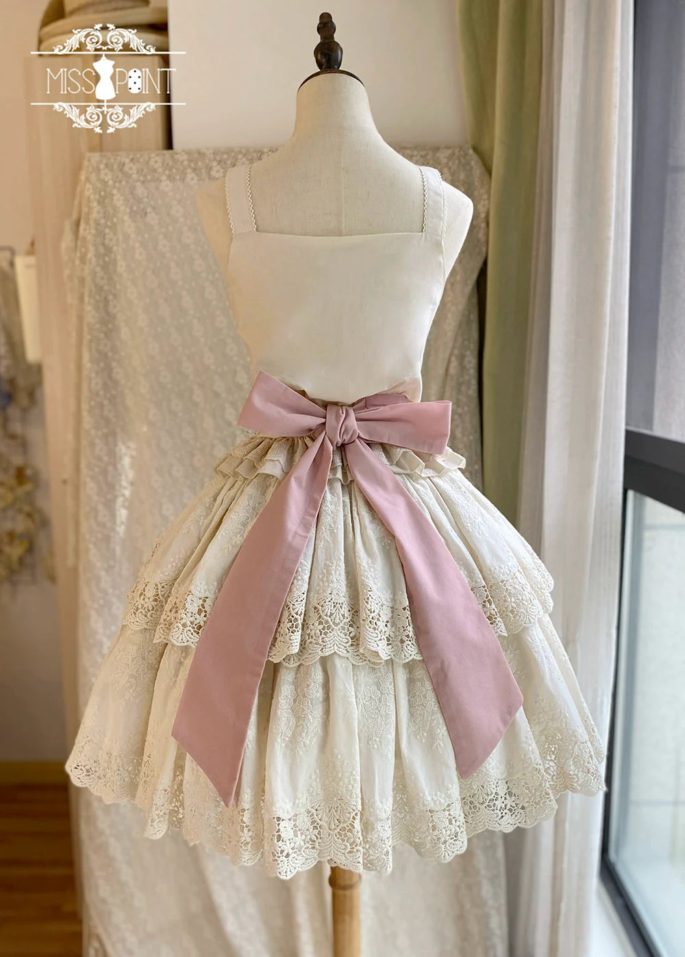 Miss Point~Forest Waltz~Classic Lolita Tiered Skirt Multi-layer Embroidered SK