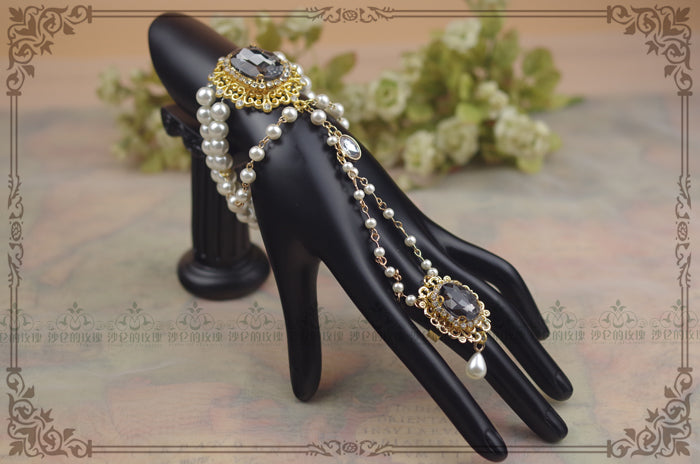 Rose of Sharon ~ Classic Lolita Pearl Bracelet with Ring