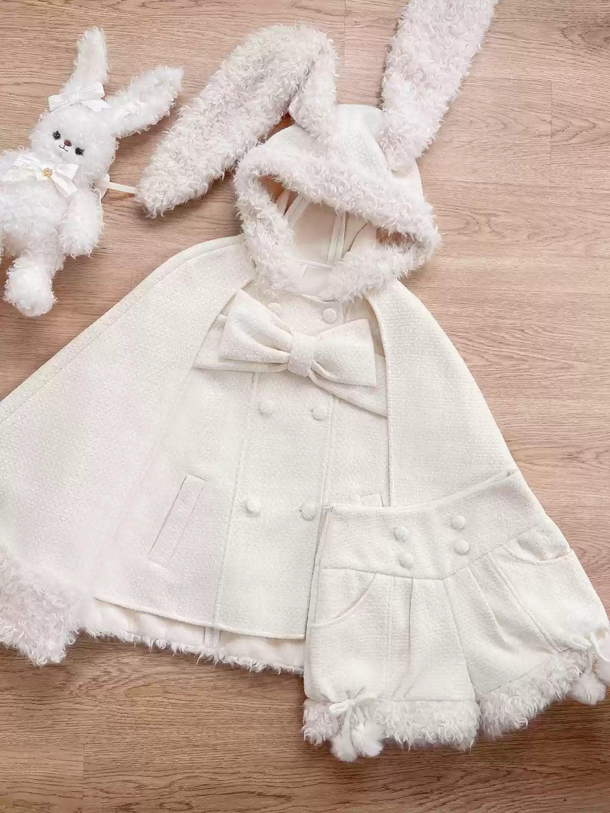 Tan Tuan~Rabbit & Bear~Winter Kawaii Lolita Cape and Shorts