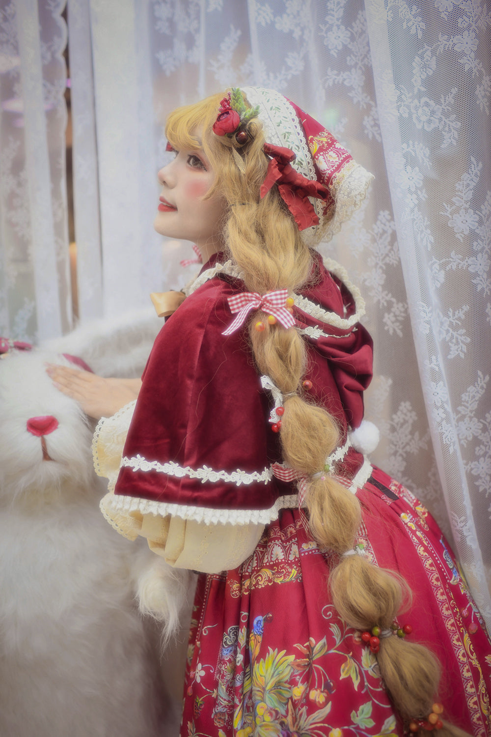 Miss Point~Praise of Abundance~Bavarian Style Lolita Velvet Hooded Cape