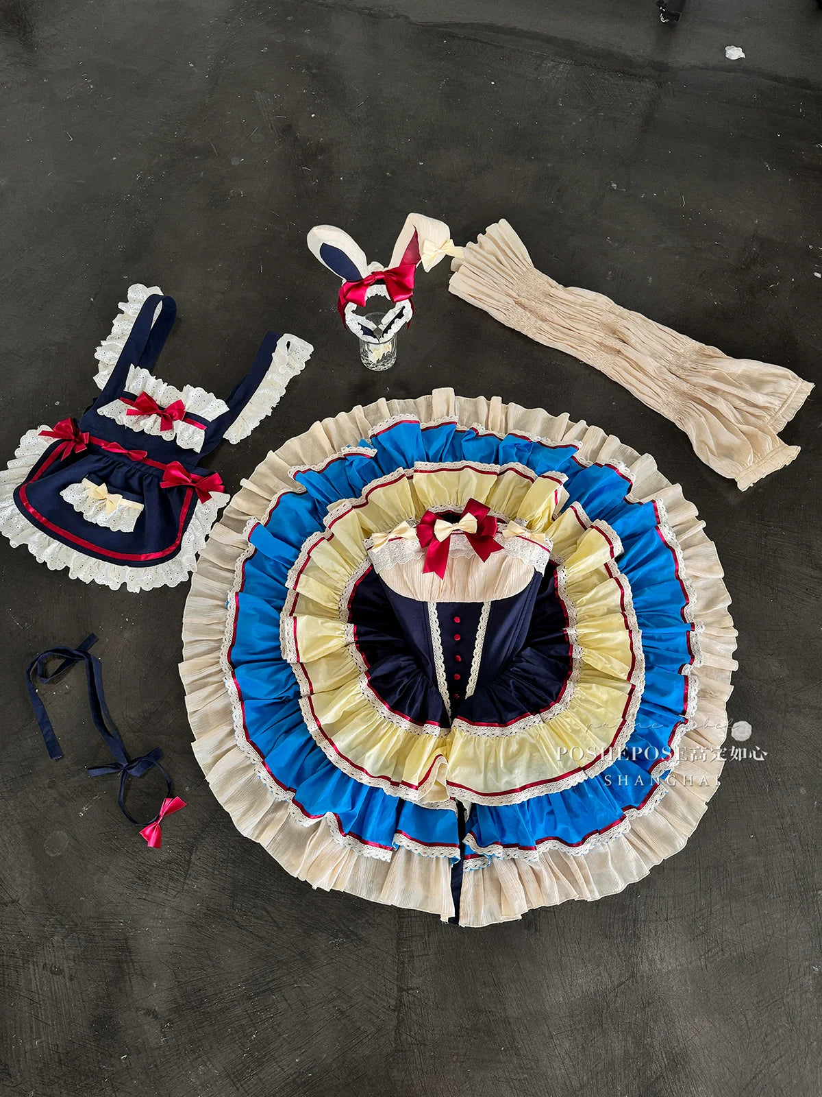 POSHEPOSE~Maid Bunny~Gorgeous Sweet Lolita OP Dress with Detachable Sleeves and Apron