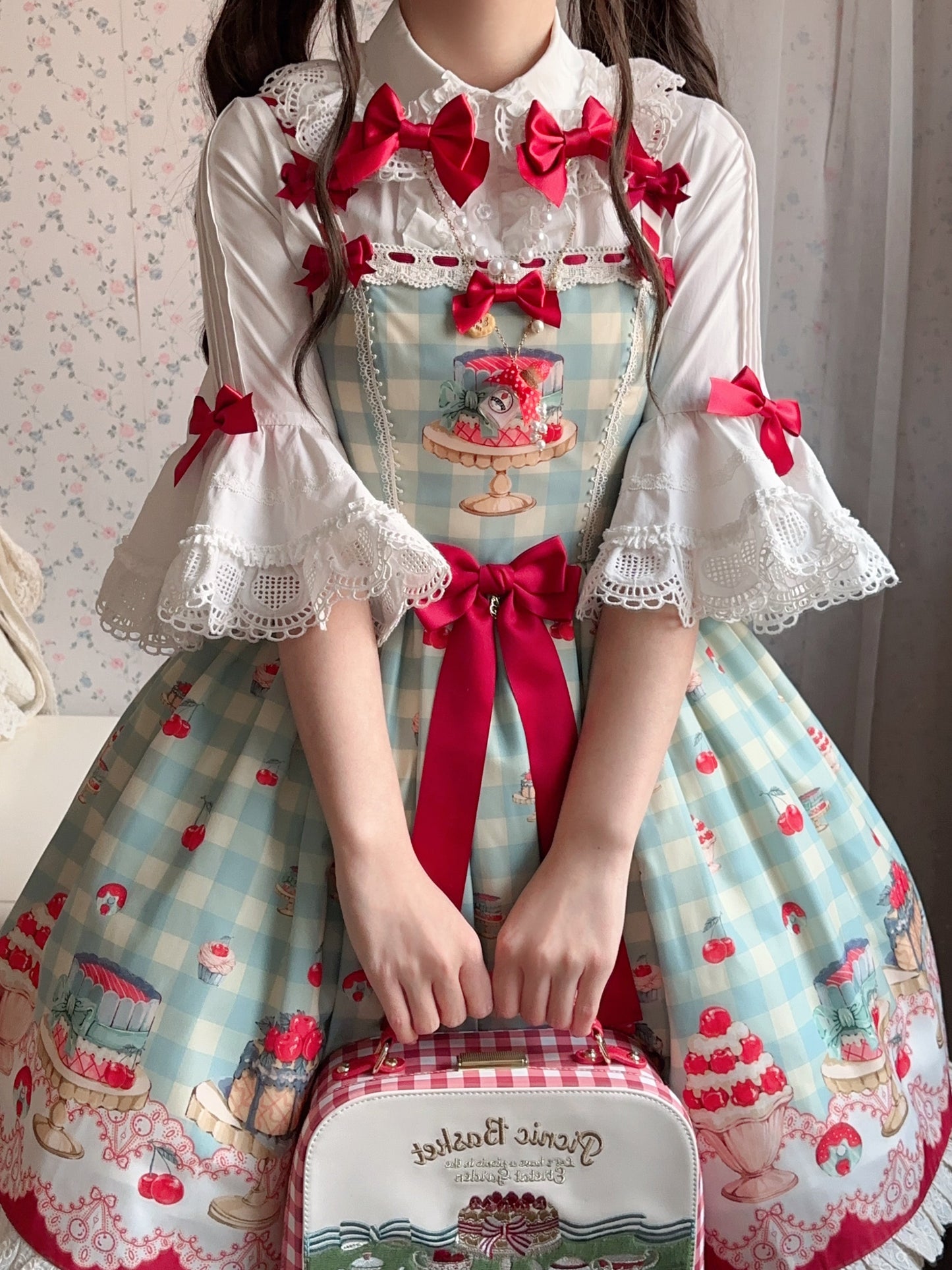 Vcastle~Sweet Crepes~Sweet Lolita Shirt with Princess Sleeves and Bow Chain